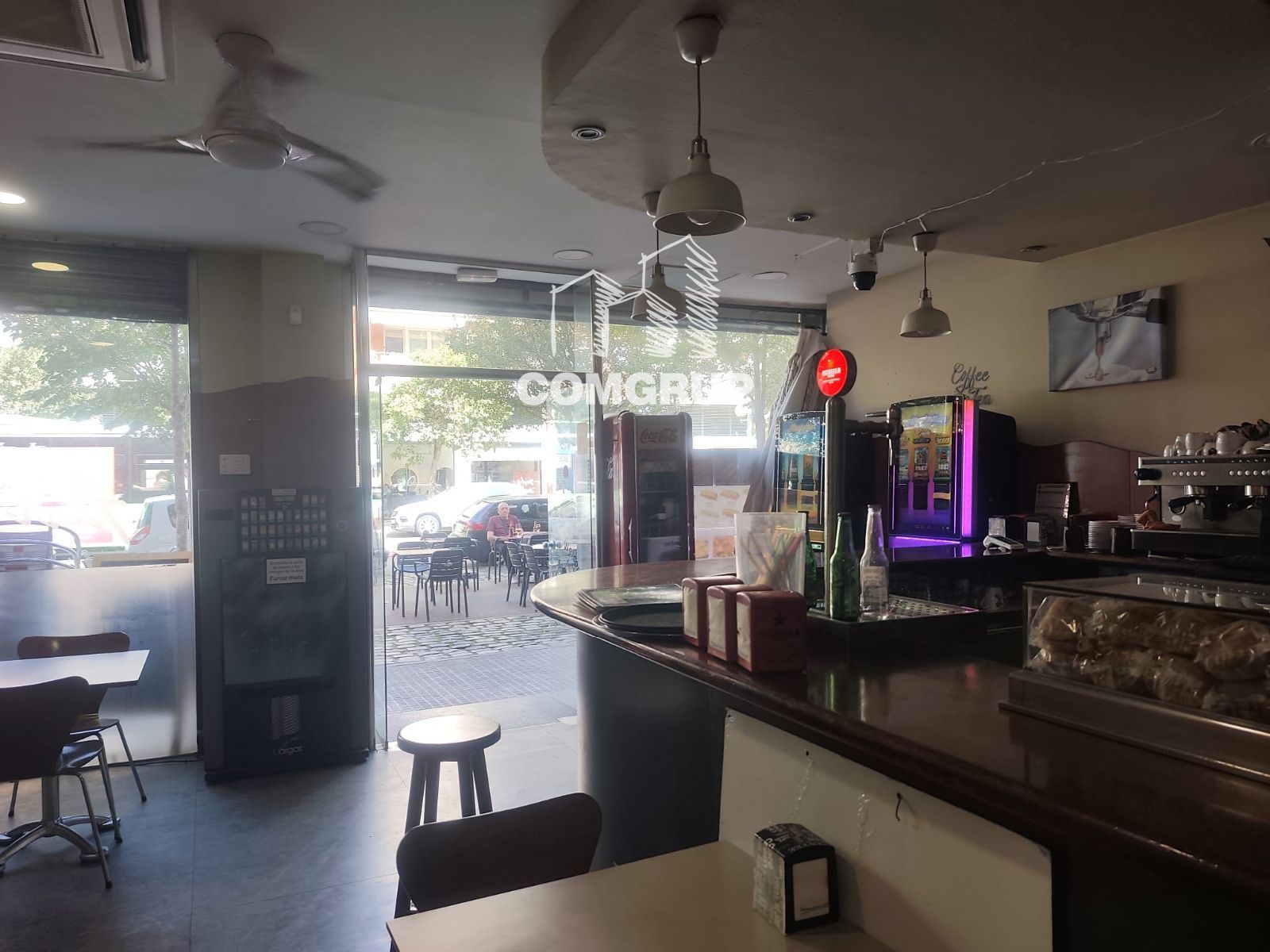 detalles - TRASPASO DE NEGOCIO – GRANOLLERS | LOCAL CON TERRAZA Y GRAN VISIBILIDAD