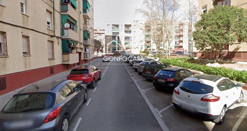 Piso en venta Sabadell, Barcelona. Ref: 1015. Confocasa