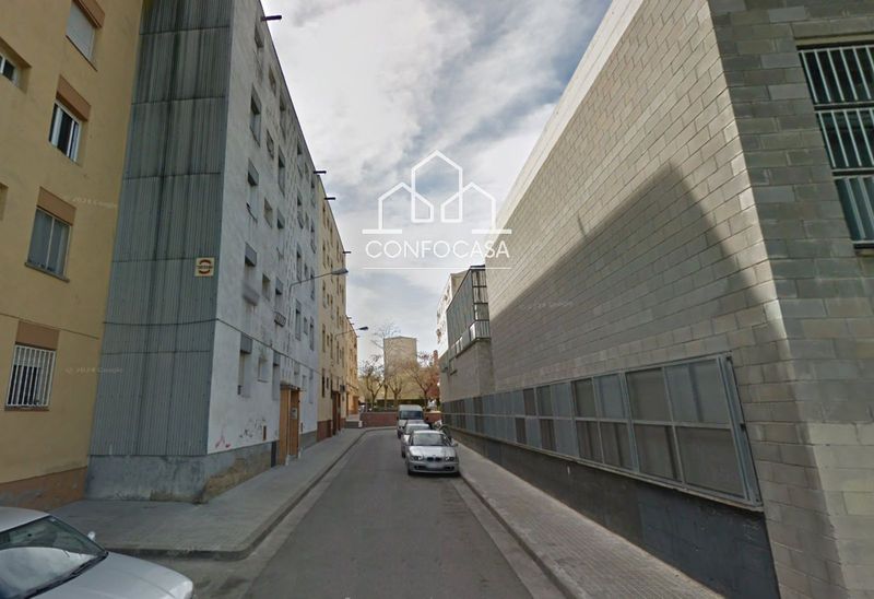 Piso en venta Sabadell, Barcelona. Ref: 1019. Confocasa