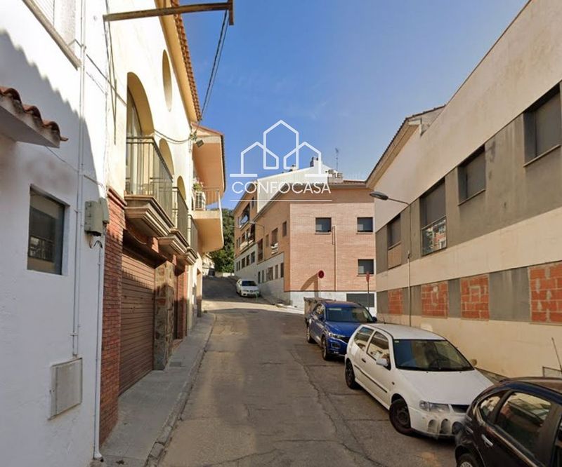 Piso en venta La Roca del Valles, Barcelona. Ref: 1022. Confocasa