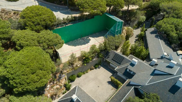CABRILS - Exclusive villa located in the residential area Mont-Cabrer from Cabrils, Barcelona.