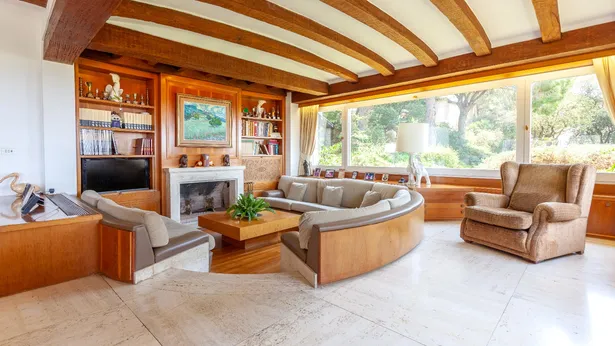 CABRILS - Exclusive villa located in the residential area Mont-Cabrer from Cabrils, Barcelona.