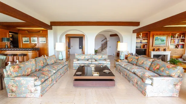 CABRILS - Exclusive villa located in the residential area Mont-Cabrer from Cabrils, Barcelona.