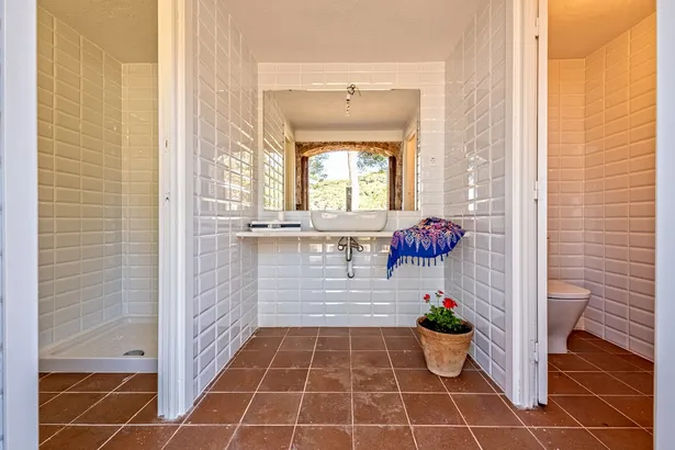ES PORTIÓ - espectacular villa, situada en un rincón paradisíaco de la Costa Brava, con acceso directo al mar.