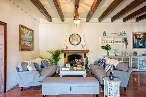 ES PORTIÓ - espectacular villa, situada en un rincón paradisíaco de la Costa Brava, con acceso directo al mar.