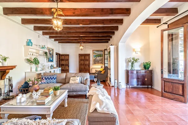 ES PORTIÓ - espectacular villa, situada en un rincón paradisíaco de la Costa Brava, con acceso directo al mar.