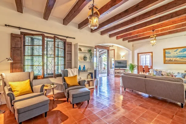 ES PORTIÓ - espectacular villa, situada en un rincón paradisíaco de la Costa Brava, con acceso directo al mar.