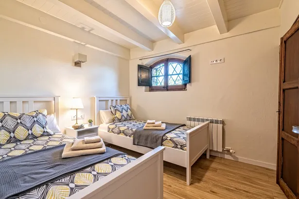 ES PORTIÓ - espectacular villa, situada en un rincón paradisíaco de la Costa Brava, con acceso directo al mar.
