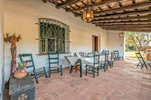 ES PORTIÓ - espectacular villa, situada en un rincón paradisíaco de la Costa Brava, con acceso directo al mar.