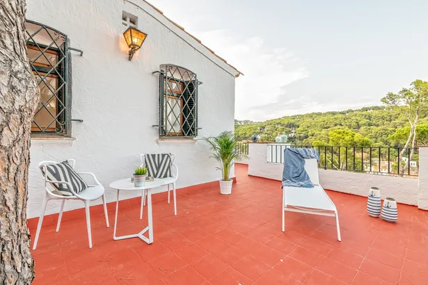 ES PORTIÓ - espectacular villa, situada en un rincón paradisíaco de la Costa Brava, con acceso directo al mar.