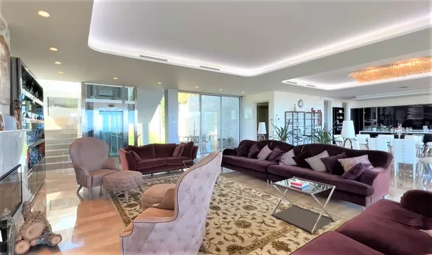 SKYFALL - Espectacular villa contemporánea, ubicada en Punta Brava de Sant Feliu de Guíxols.