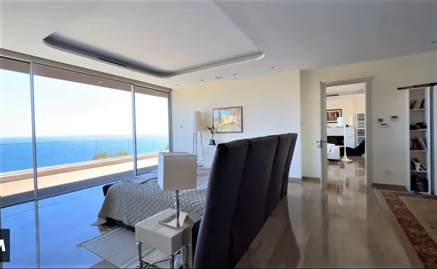 SKYFALL - Espectacular villa contemporánea, ubicada en Punta Brava de Sant Feliu de Guíxols.