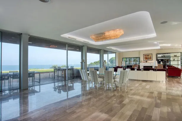 SKYFALL - Espectacular villa contemporánea, ubicada en Punta Brava de Sant Feliu de Guíxols.