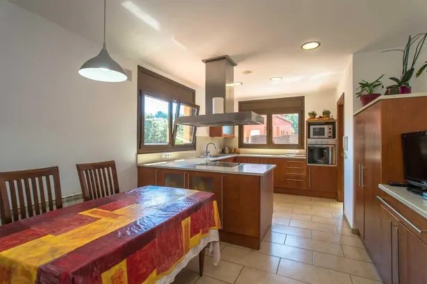 VILLA  IN BEGUR