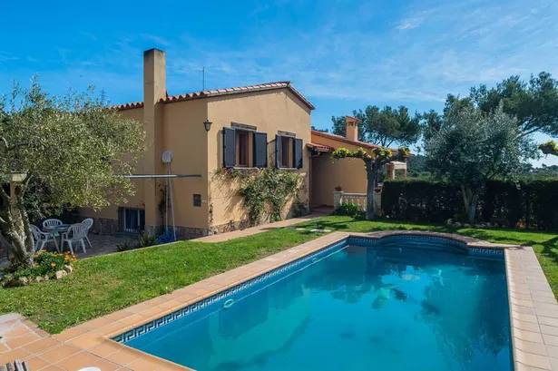 RAMON LLUL - BEGUR - GRAN CHALET CON TERRENO EN BEGUR