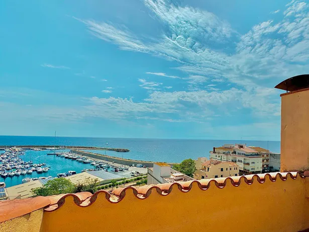 EL PEDRÓ - Fantàstic àtic amb encantadores vistes al Port Marina de Palamós.