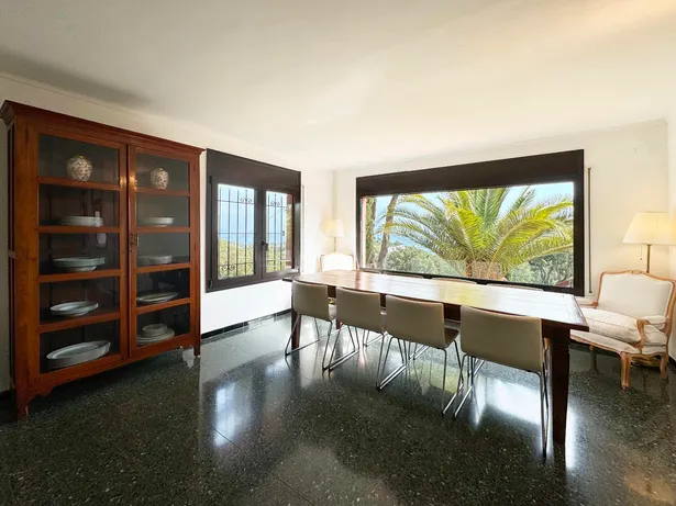 Casa amb jardí i vistes al Mar