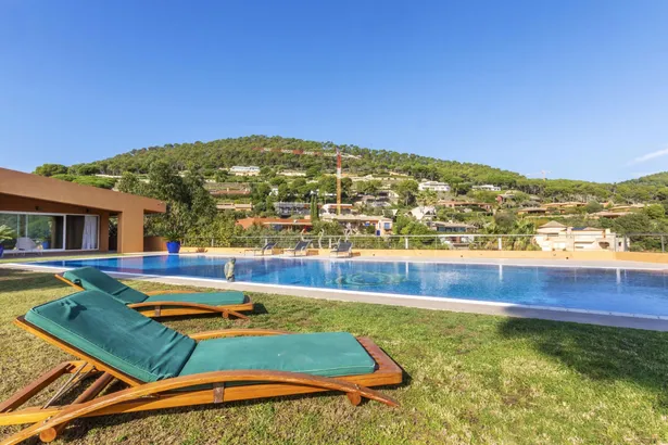 Vila de luxe amb vistes panoràmiques al mar a Aiguablava, Begur