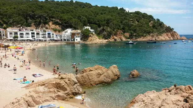 Dúplex acollidor a un pas de la platja