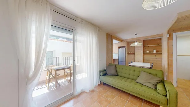 Dúplex acollidor a un pas de la platja