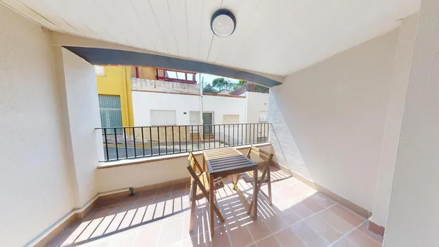 Dúplex acollidor a un pas de la platja