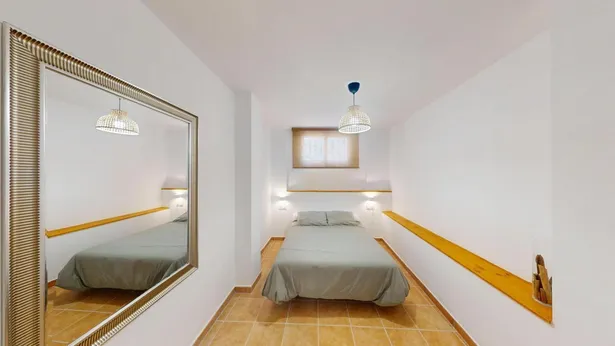 Dúplex acollidor a un pas de la platja