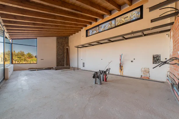 Newly built detached villa