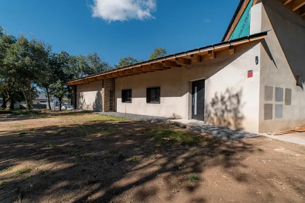 Newly built detached villa