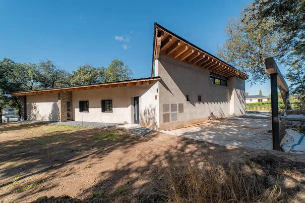 Newly built detached villa