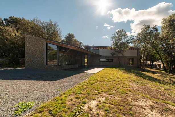 Newly built detached villa