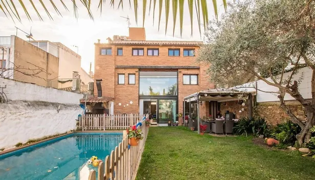 Casa Señorial totalmente reformada en el corazon de Argentona