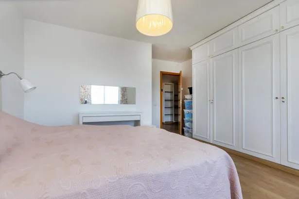 Ático en venta en Sant Andreu de Llavaneres, con 250 m2, 6 habitaciones y 3 baños, Piscina, 2 plazas de Garaje, Ascensor, Aire acondicionado y Calefacción Gas.