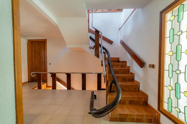 Exclusiu xalet a primera línia de mar amb unes vistes espectaculars i un gran jardí privat