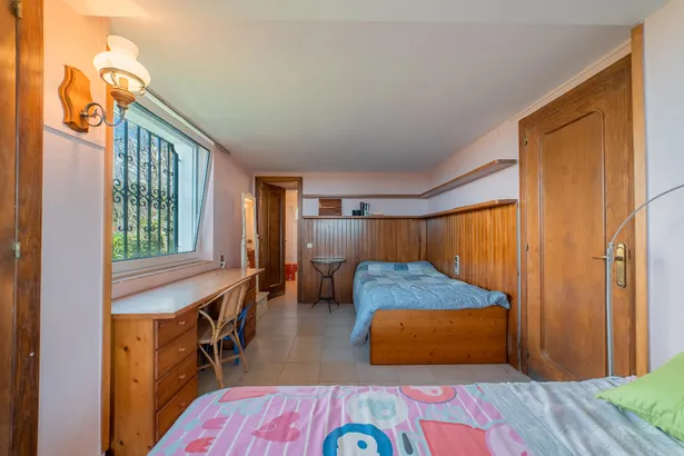 Exclusiu xalet a primera línia de mar amb unes vistes espectaculars i un gran jardí privat