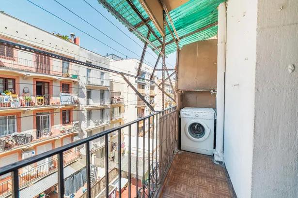 Piso en venta en calle Junta de Comerç