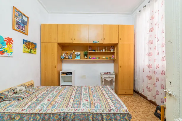 Piso en venta en calle Junta de Comerç