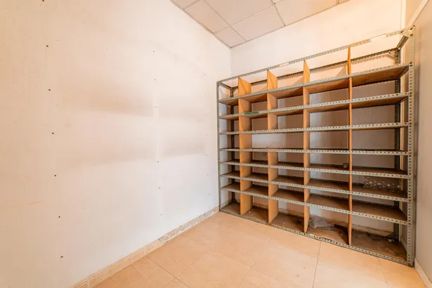 Local comercial a pie de calle en Granollers – Excelente ubicación y visibilidad