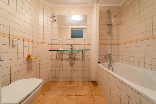 Piscina nueva, terreno enorme y cero vecinos pegados.