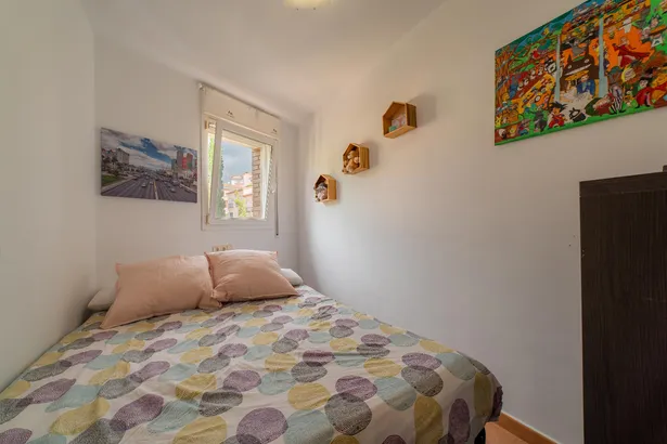 Vivir a un paso del mar en Canet. Espacio, luz y vistas que enganchan