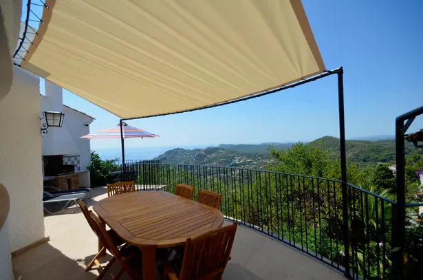 Casa amb vistes al mar i piscina privada a Begur, Aiguablava