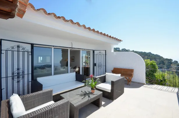 Casa amb vistes al mar i piscina privada a Begur, Aiguablava