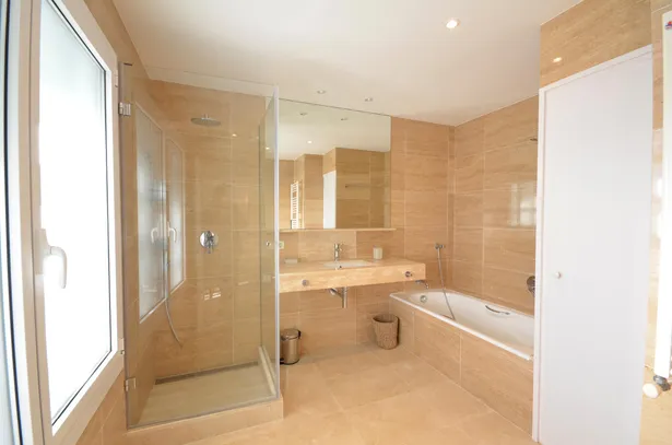 Casa amb vistes al mar i piscina privada a Begur, Aiguablava