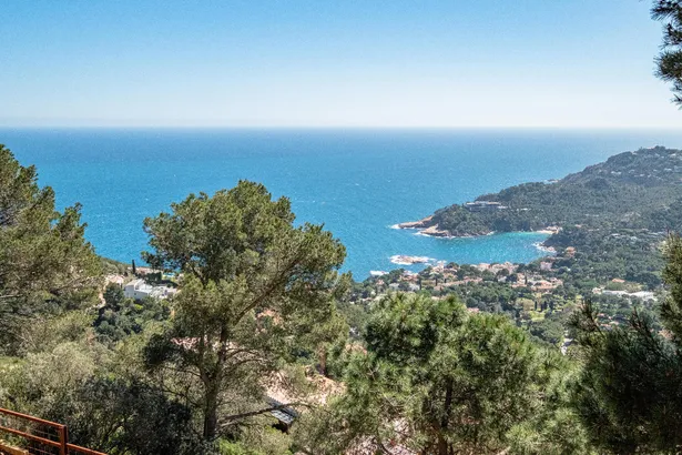 Begur - Luxosa vila amb piscina infinita i impressionants vistes a Aiguablava