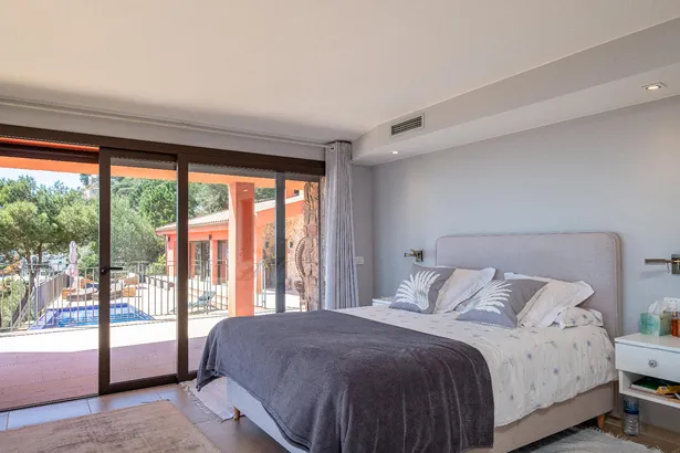 Begur - Luxosa vila amb piscina infinita i impressionants vistes a Aiguablava