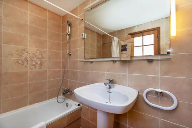 Calella de Palafrugell – Casa pareada con jardín privado y piscina comunitaria