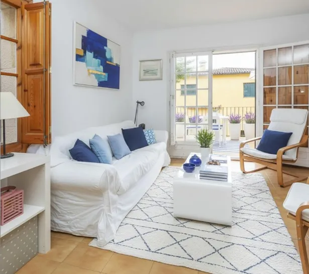 Calella de Palafrugell – Casa pareada con jardín privado y piscina comunitaria