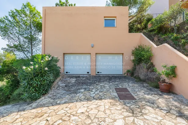 Propietat exclusiva amb vistes panoràmiques a Aiguablava i accés a dues de les cales més desitjades de la Costa Brava