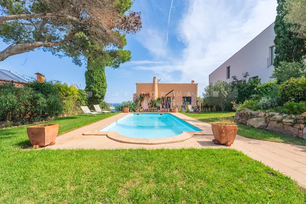 Propietat exclusiva amb vistes panoràmiques a Aiguablava i accés a dues de les cales més desitjades de la Costa Brava