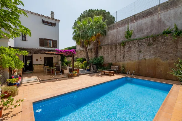 Casa en LLafranc situada a 400 metros de la playa