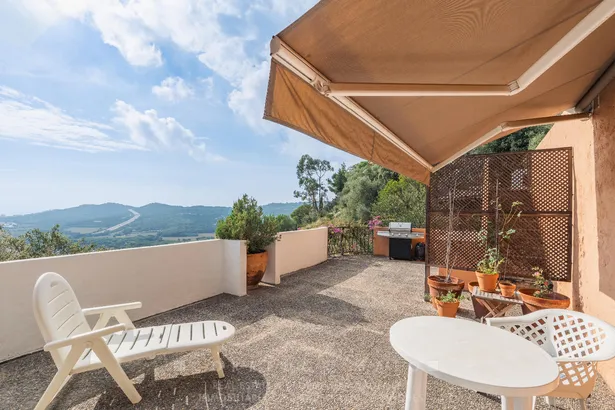 Panoràmiques, llum i tranquil·litat al cor de la Costa Brava.